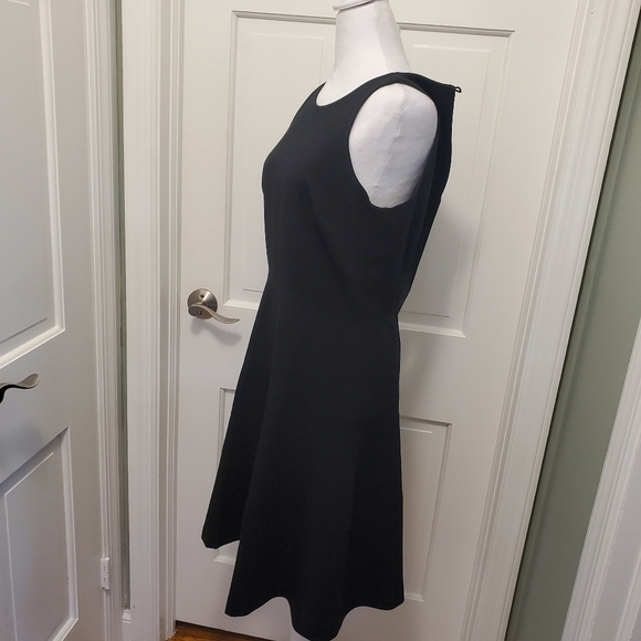 NWT Banana Republic Black Skater Dress, Classic, Formal, Size 6, Retail $118.00 - Picture 8 of 11